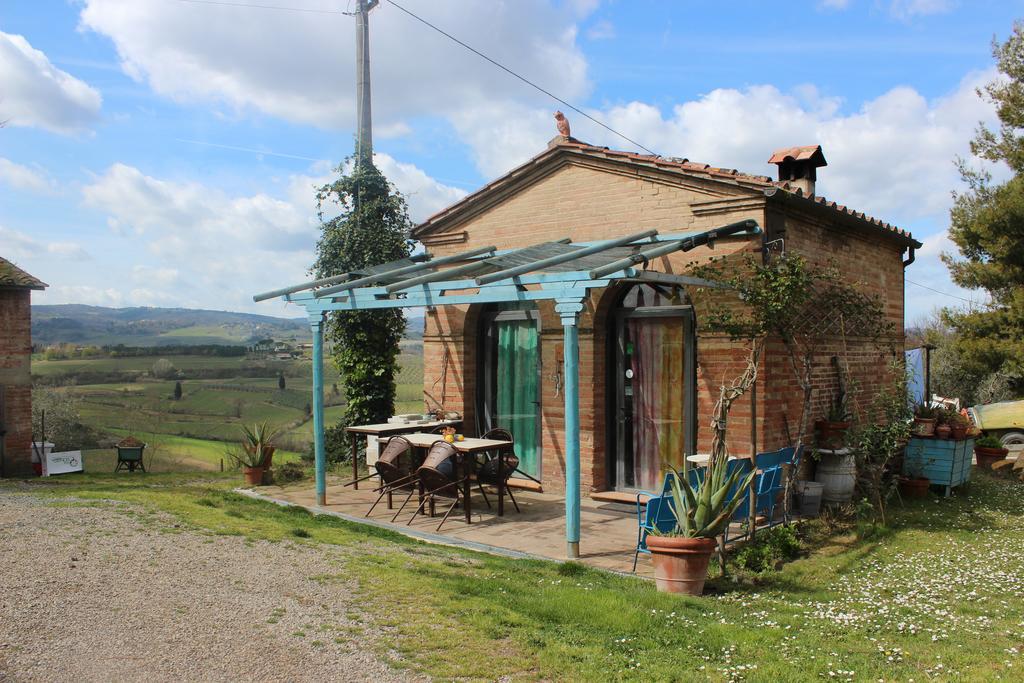 Bio Agriturismo Podere Pretoia Сан Джиминяно Екстериор снимка