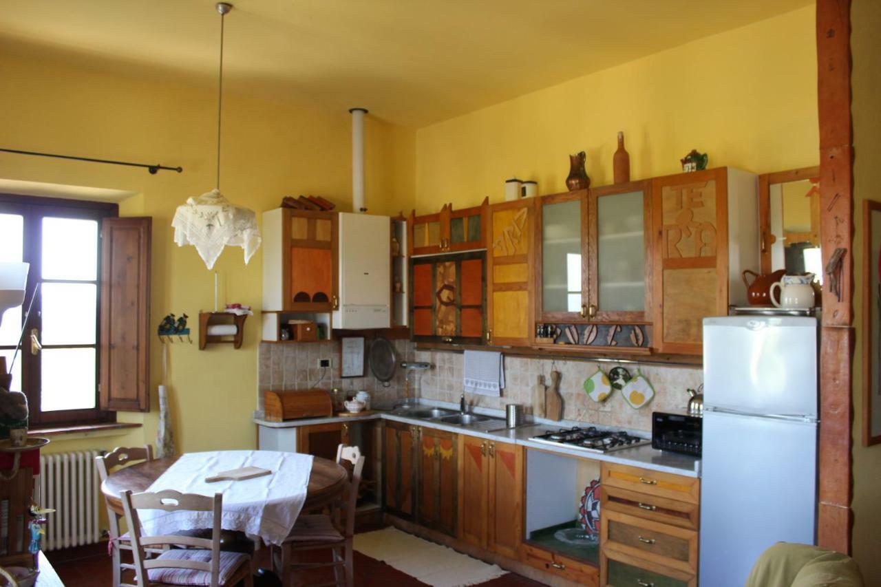 Bio Agriturismo Podere Pretoia Сан Джиминяно Екстериор снимка