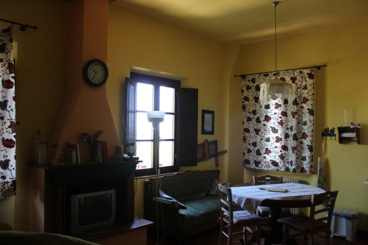 Bio Agriturismo Podere Pretoia Сан Джиминяно Екстериор снимка